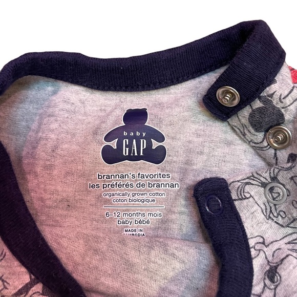 DISNEY BABY GAP 100% ORGANIC COTTON LONG SLEEVE ONSIE 6-12 MONTHS - Picture 3 of 9